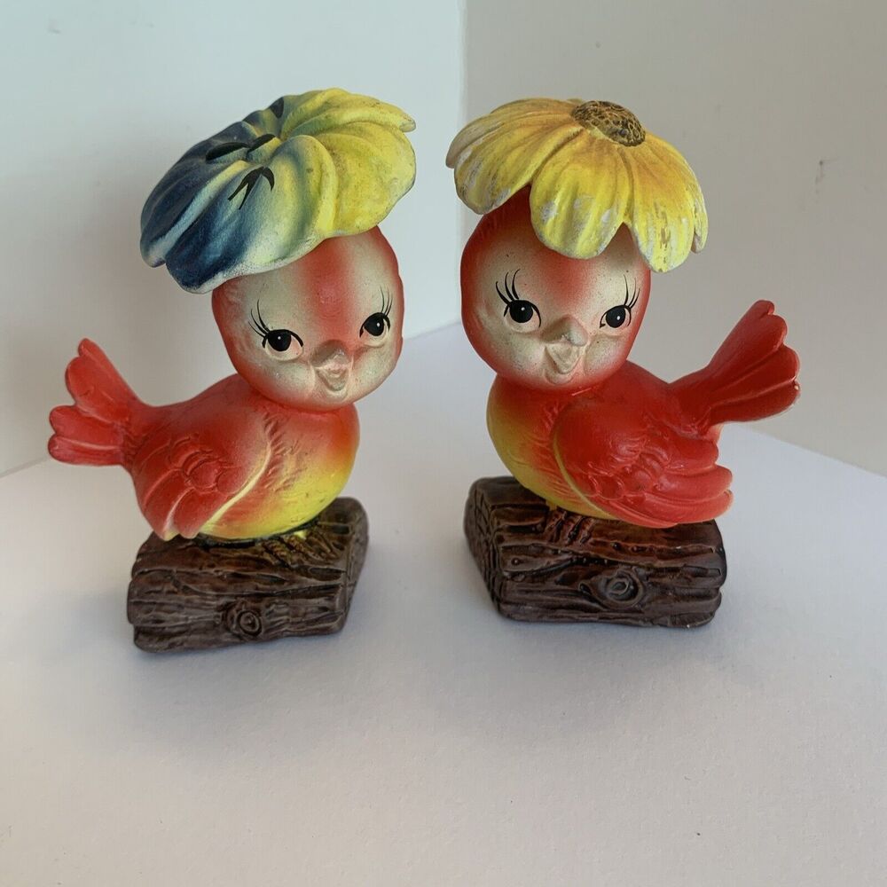 Vintage LEGO Canary Bird Salt And Pepper Kitschy Flower Hats Red Yellow READ